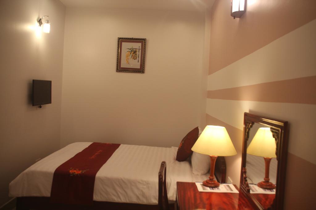 Hong Thien 1 Hotel Хюе Екстер'єр фото